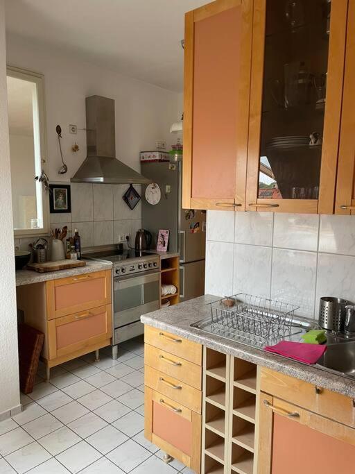 Ferienwohnung 105Qm-3-Raum, Zentral, Ruhig, Gemuetlich Leipzig Exterior foto